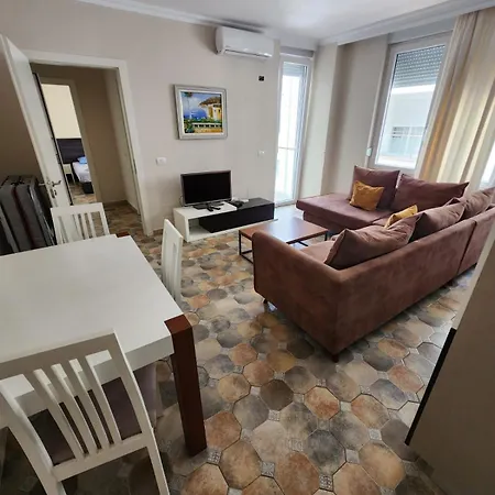 Kozmai Apartment